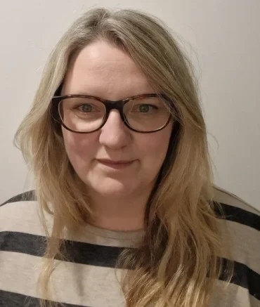 Lisa Moore, Reflexologist